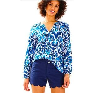 Lilly Pulitzer Textured Buttercup shorts True Navy Size 6 Nautical Coastal